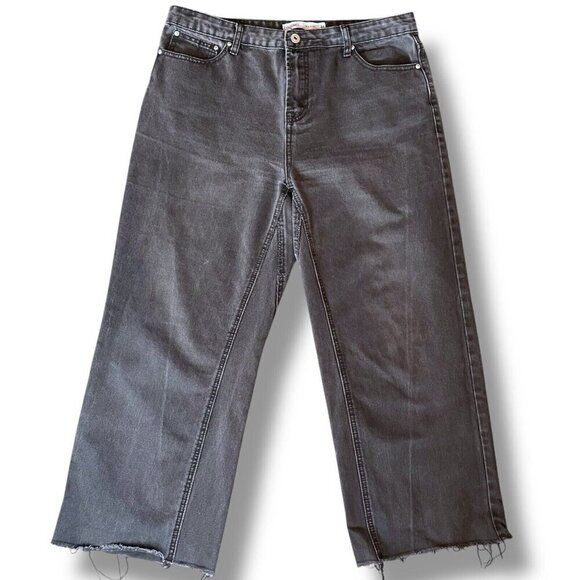 Issimo Womens Jeans Sz 44 34" Waist Black Wash Denim Wide Leg Raw Hem Crop - Picture 1 of 7